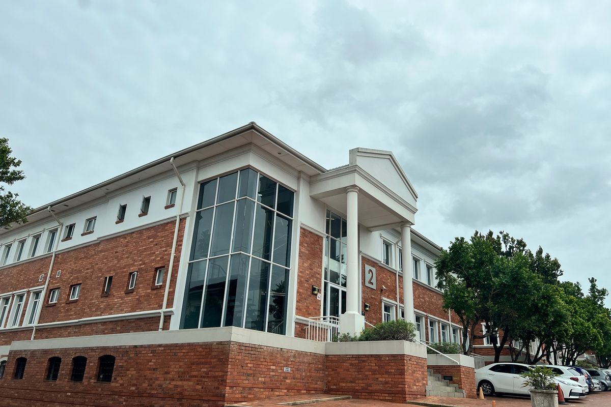 992.13m2 A-Grade Office FOR LEASE in La Lucia - Photo 2