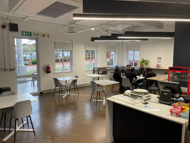 992.13m2 A-Grade Office FOR LEASE in La Lucia - Photo 9