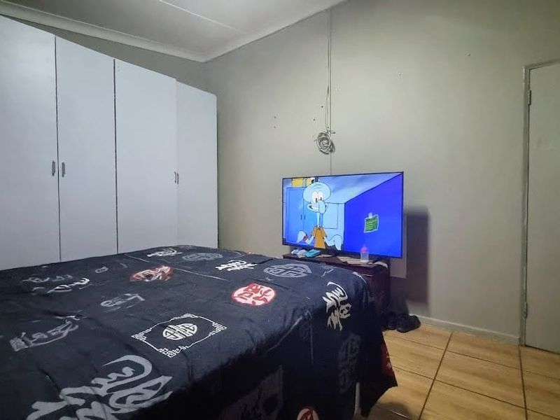 Ultimate Investment Opportunity, 3 Bedroom House with Flatlet in Sonlandpark. - Photo 5