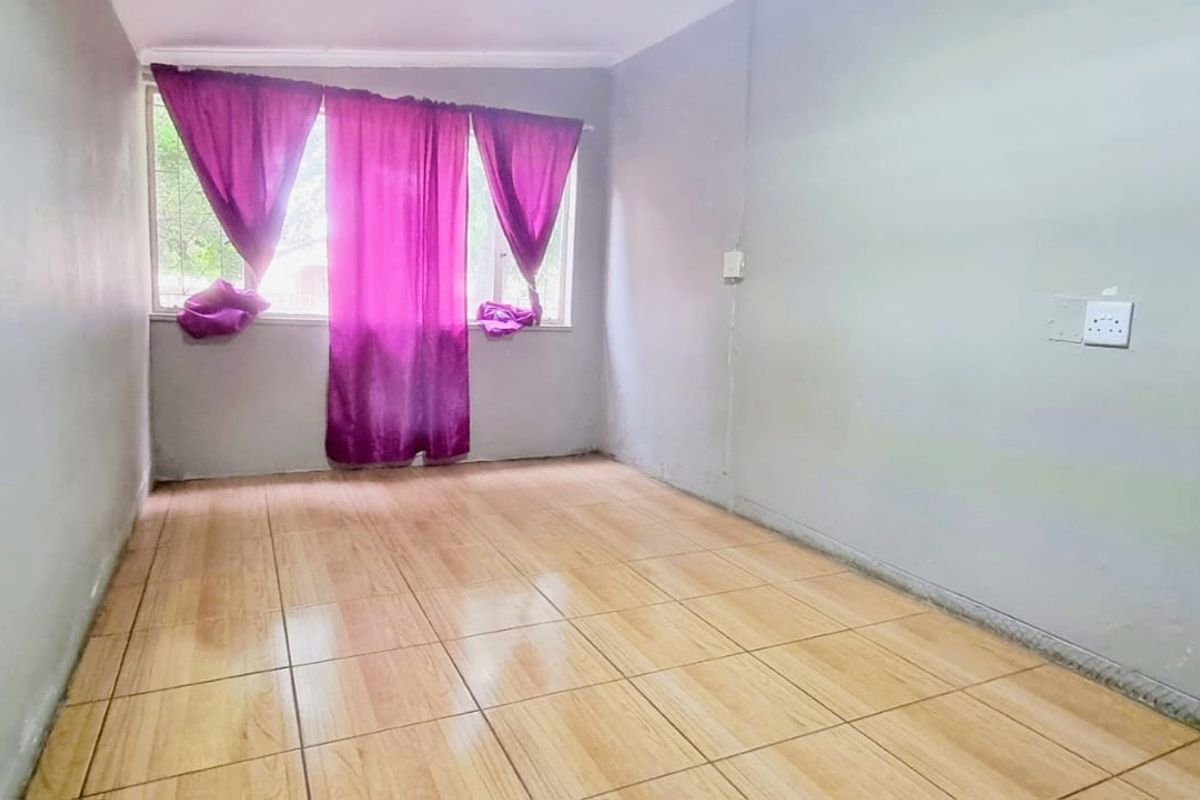 Ultimate Investment Opportunity, 3 Bedroom House with Flatlet in Sonlandpark. - Photo 3
