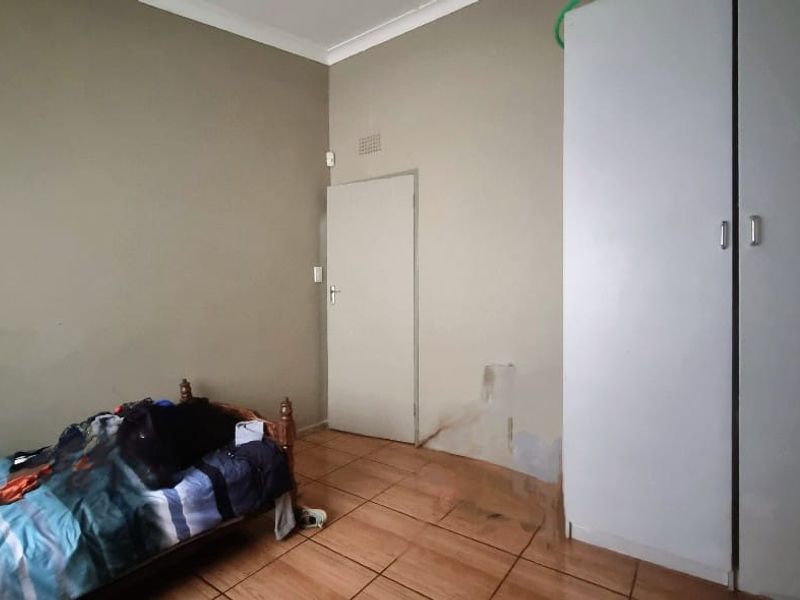 Ultimate Investment Opportunity, 3 Bedroom House with Flatlet in Sonlandpark. - Photo 9