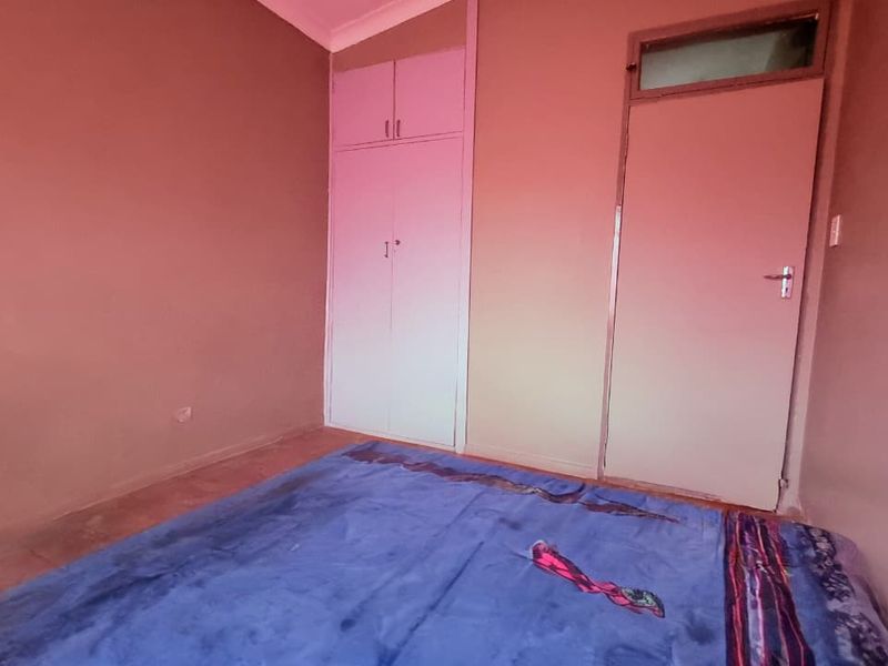 Ultimate Investment Opportunity, 3 Bedroom House with Flatlet in Sonlandpark. - Photo 7