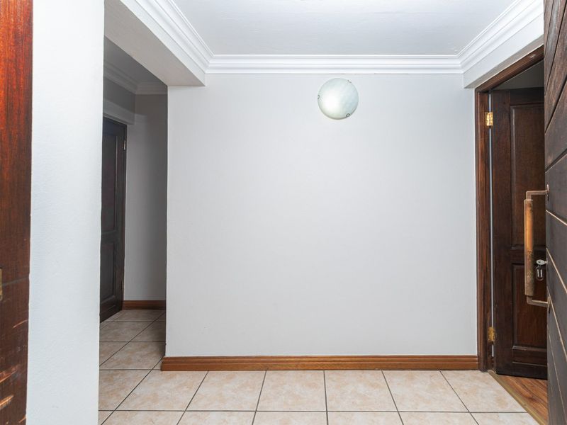 5 Bedroom Home in Caribbean Beach Club  - Photo 9