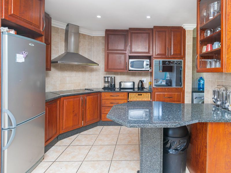 5 Bedroom Home in Caribbean Beach Club  - Photo 10