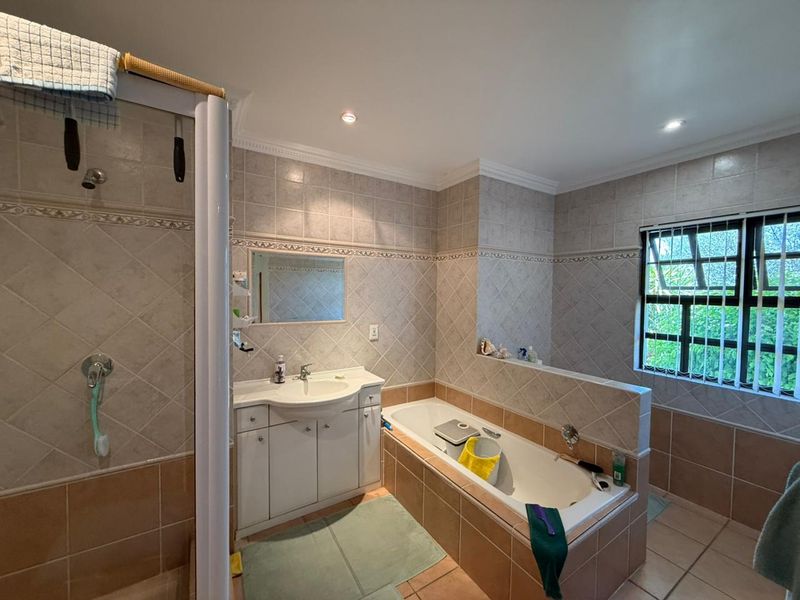 4 Bedroom House for sale in Caribbean beach club - Photo 10