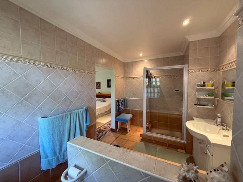 4 Bedroom House for sale in Caribbean beach club - Photo 9