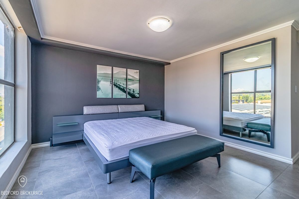 Stylish 3 Bedroom Apartment For Sale in Bedfordview - Photo 4
