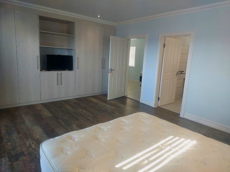 Modern Seaside Home with Panoramic Ocean Views in Sandy Point Estate - Photo 7