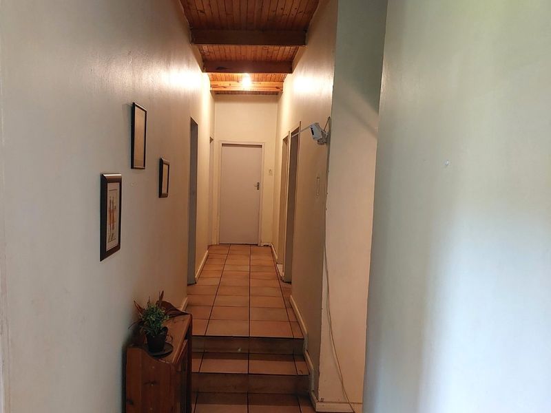 Exceptional Income-Generating Property! - Photo 9