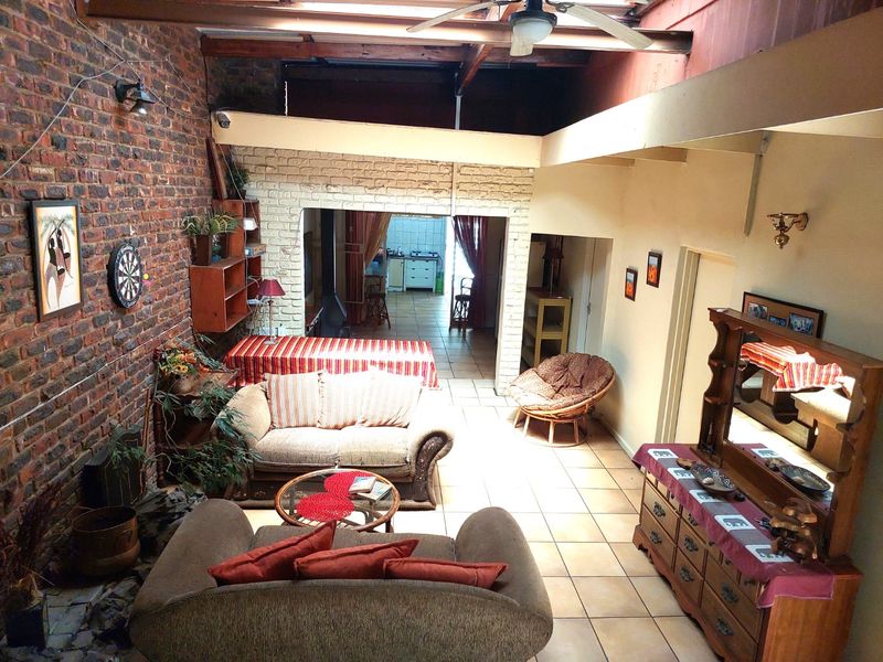 Exceptional Income-Generating Property! - Photo 7