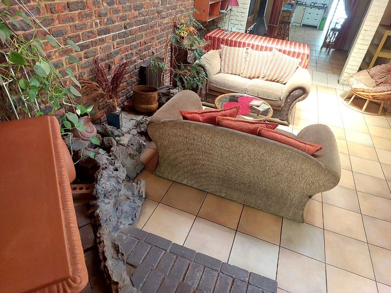 Exceptional Income-Generating Property! - Photo 8