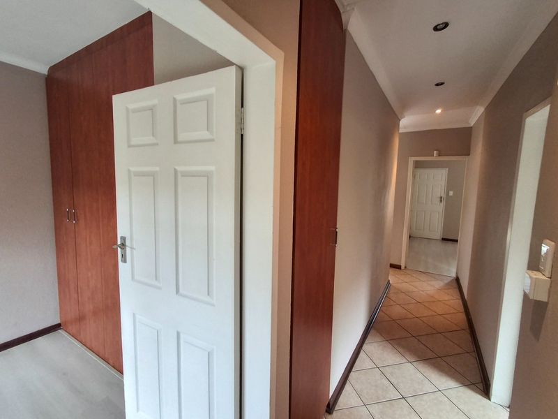 Modern 3-Bedroom Pet-Friendly Unit in SE 2 – Close to All Amenities - Photo 9