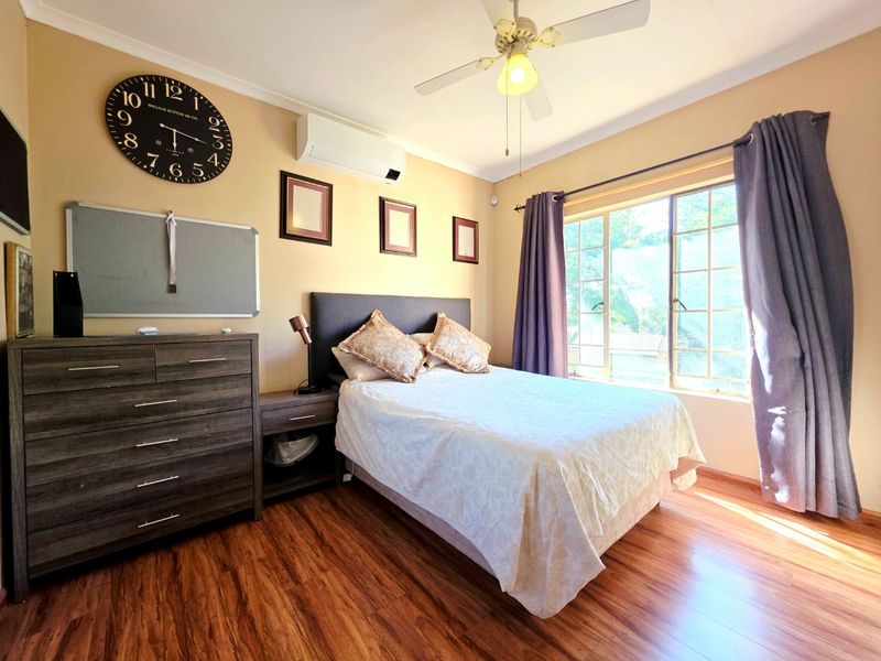 Spacious 3 Bedroom, 2 Bathroom Apartment - Photo 2