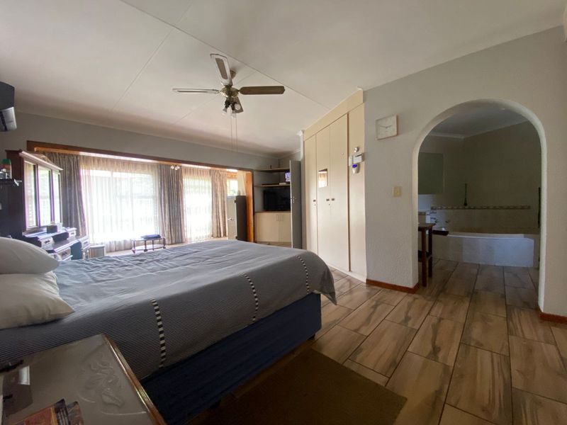 Luxury Living Meets Everyday Comfort - Photo 6