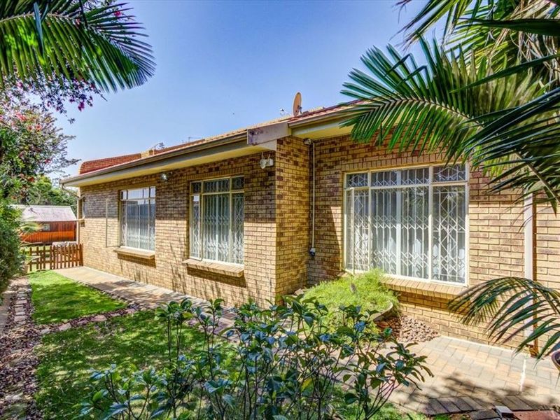 Charming Family Home with Modern Comforts - Photo 3