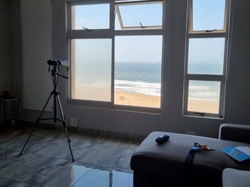 A Studio Apartment For Sale In South Beach, Durban - Photo 4