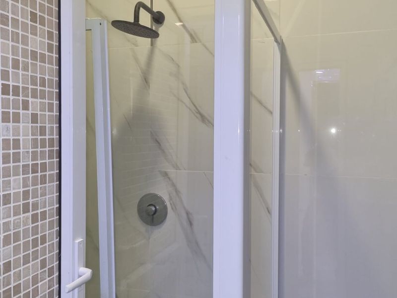 A Studio Apartment For Sale In South Beach, Durban - Photo 8