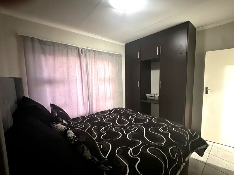 Affordable property in complex - Photo 4