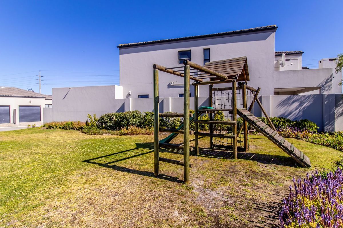 Upmarket Double-Storey Home in a Secure Estate  - Photo 4