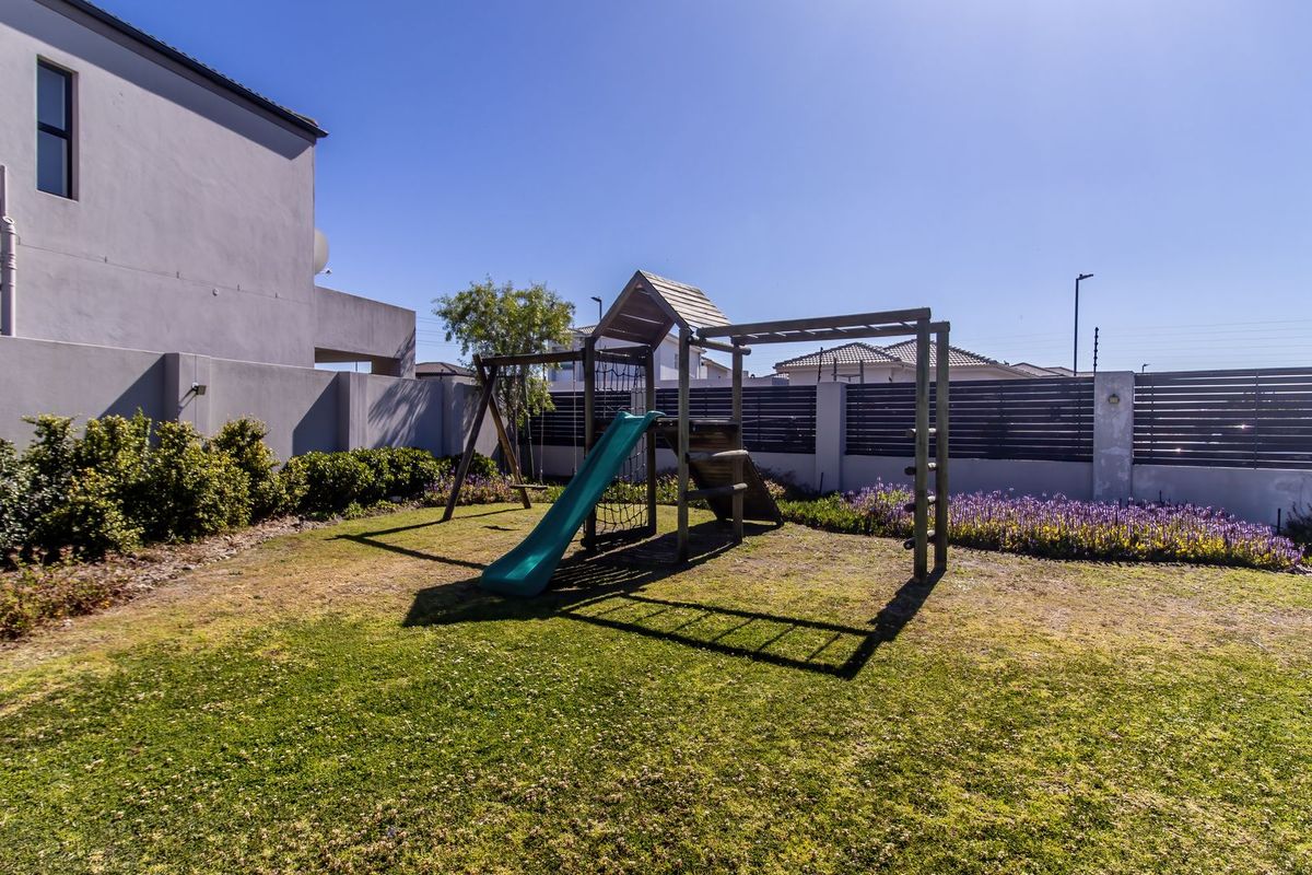 Upmarket Double-Storey Home in a Secure Estate  - Photo 3