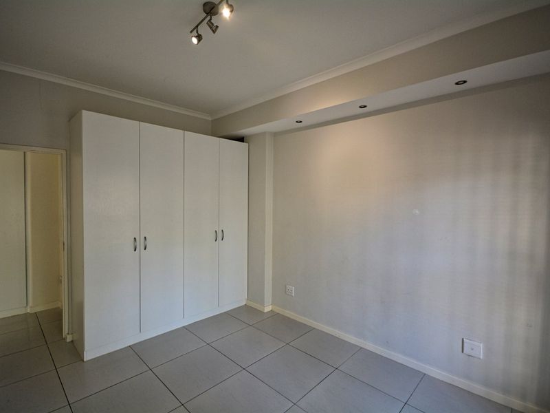 Modern Ground Floor Gem Near Cavendish Square! - Photo 10