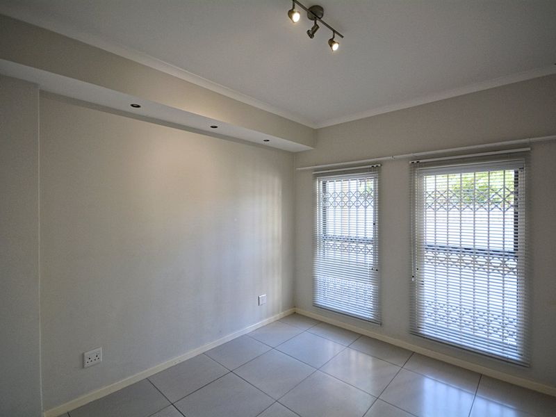 Modern Ground Floor Gem Near Cavendish Square! - Photo 9