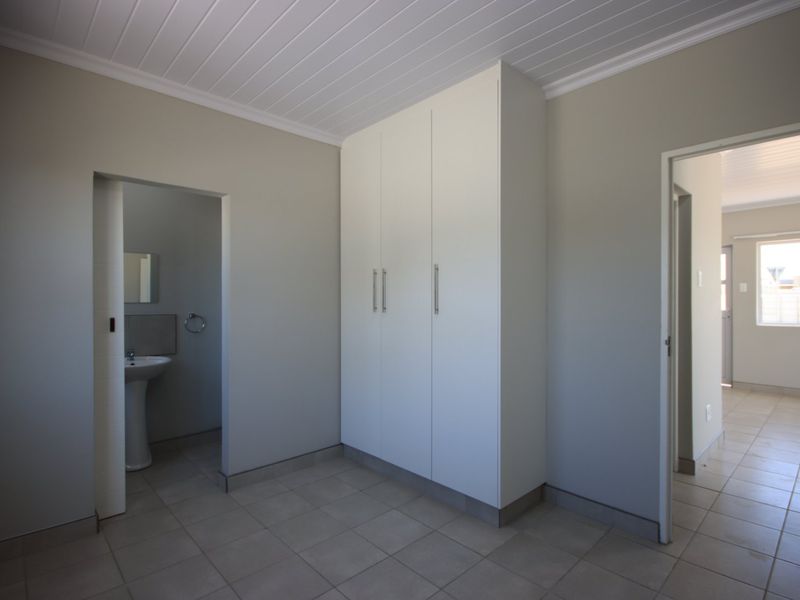 Fabulous 3 bedroomed home in The  Wedge , Gonubie, Eastern Cape - Photo 7