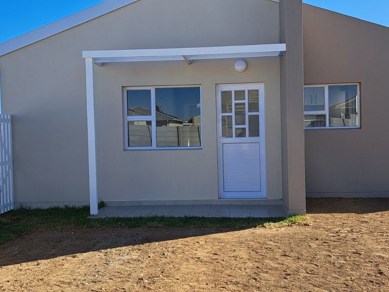 Fabulous 3 bedroomed home in The  Wedge , Gonubie, Eastern Cape