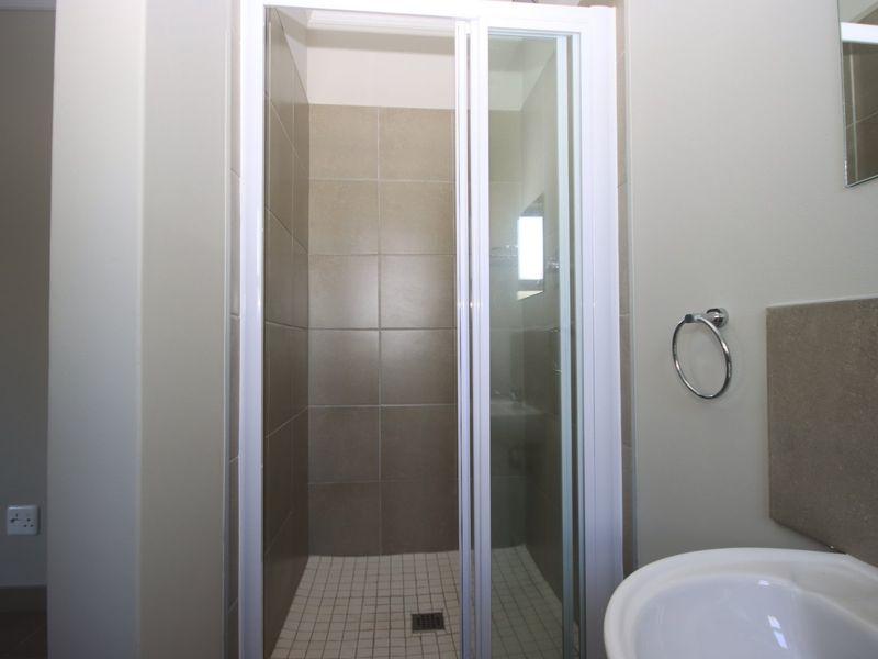 Fabulous 3 bedroomed home in The  Wedge , Gonubie, Eastern Cape - Photo 8
