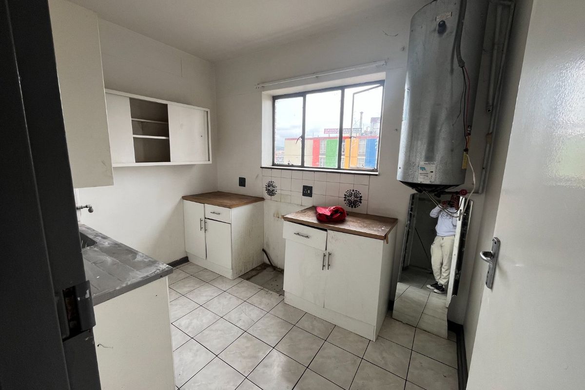 3.5 Bedroom Apartment For Sale in Arcadia - Photo 5