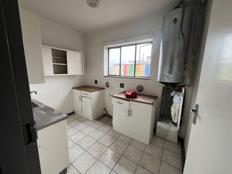 3.5 Bedroom Apartment For Sale in Arcadia - Photo 5