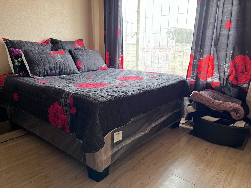 2 bedroom home in zone 10 Sebokeng with flatlet and cottage. - Photo 9