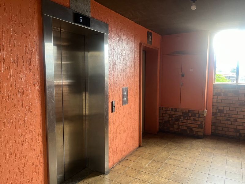 2 Bedroom Apartment For Sale in Gezina - Photo 7