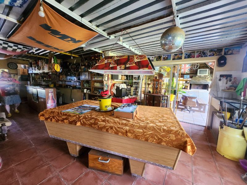 A Neat Family Home with Practical Features and Extra Space - Photo 3