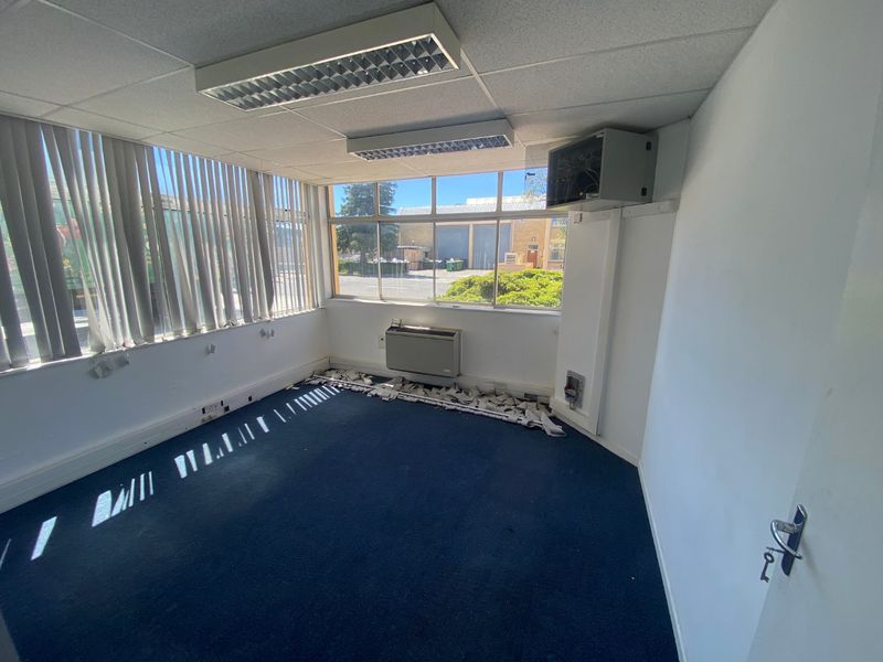 1526m2 Industrial Space to Let  - Photo 7