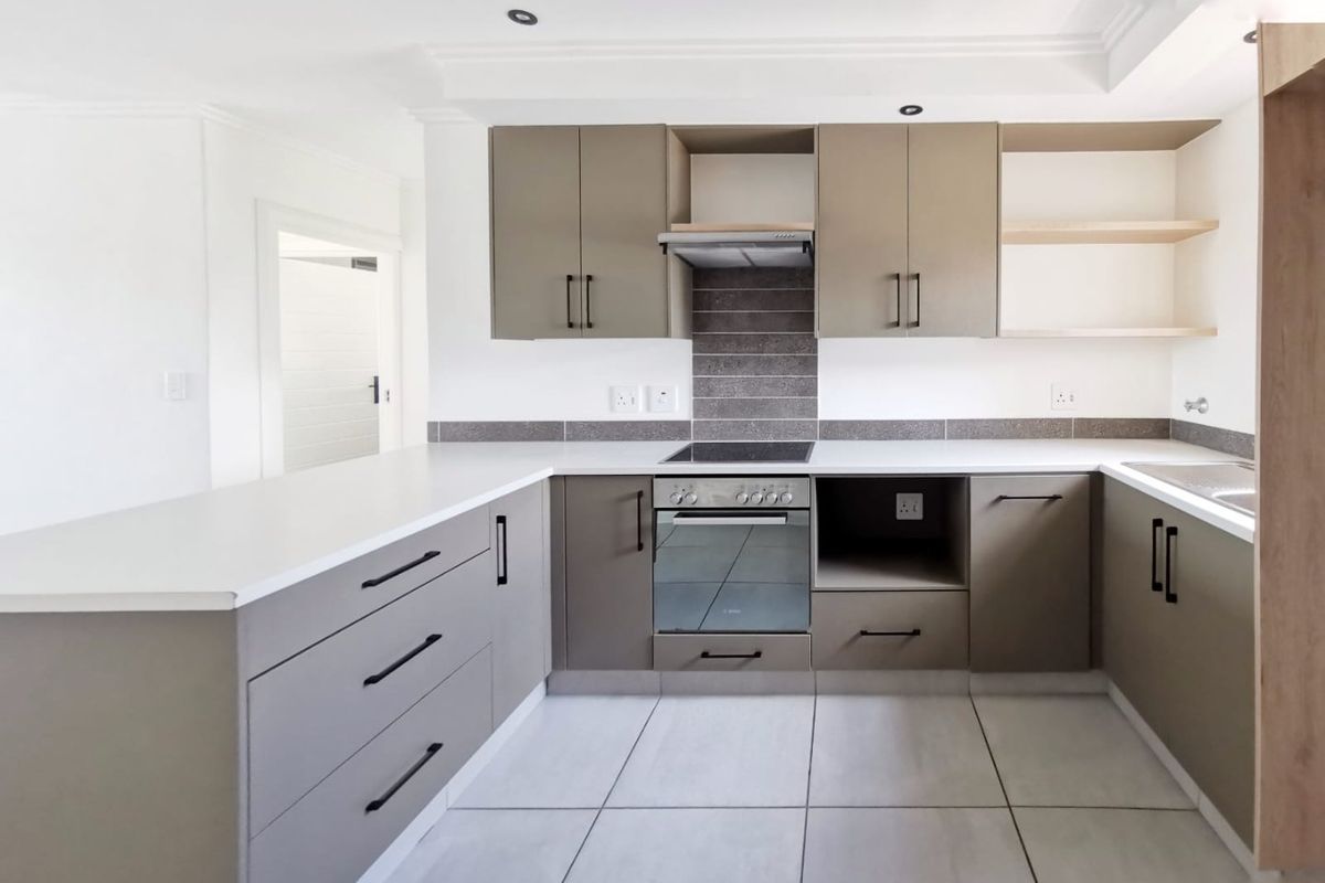 Modern 2-Bedroom Apartment to Rent in Kloofsig Estate – Hansmoeskraal, George - Photo 4