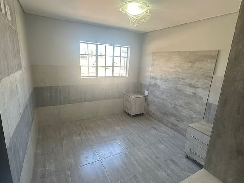 Newly Built 11⁄2 Bedroom Bachelor Flat to Rent - Photo 6