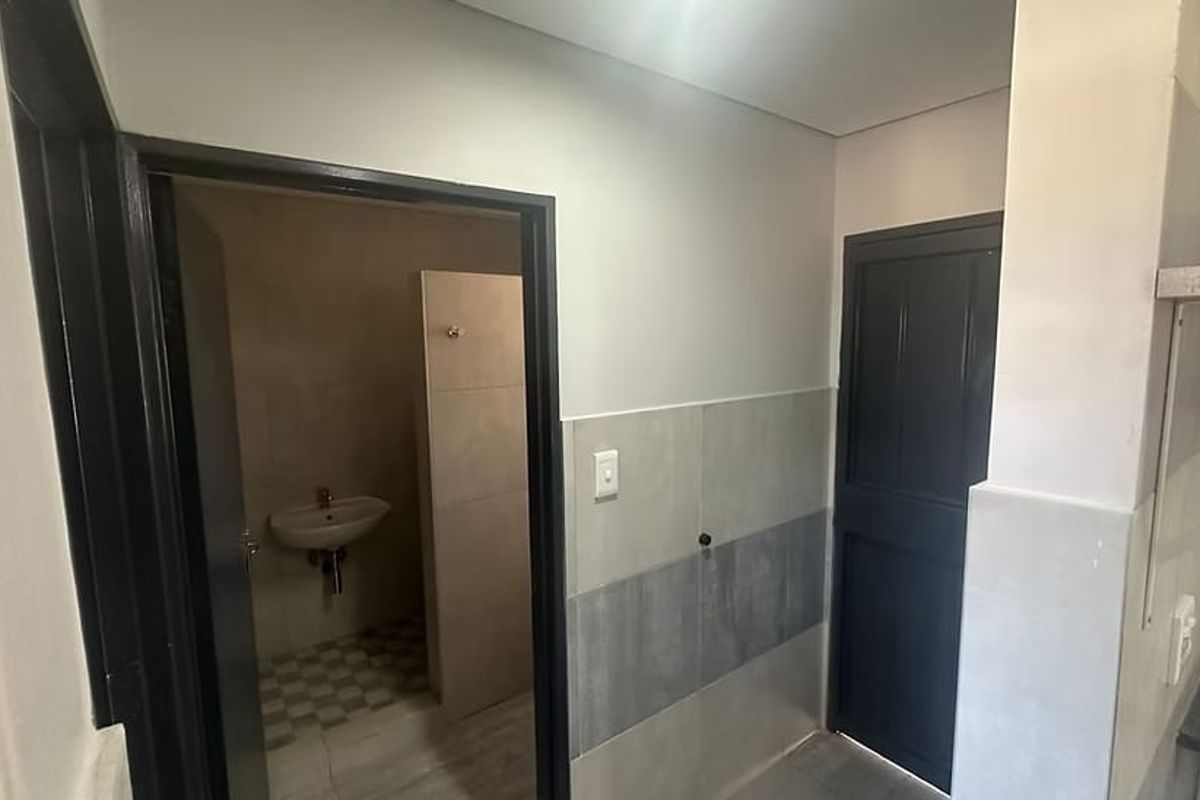 Newly Built 11⁄2 Bedroom Bachelor Flat to Rent - Photo 5