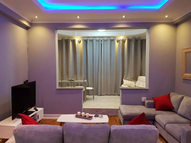 1.5 Bedroom, 1 Bathroom Apartment For Sale In South Beach, Durban - Photo 5