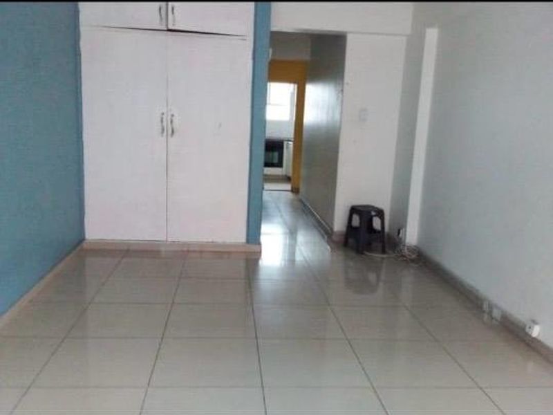 A Studio Apartment For Sale In Durban Central, Durban - Photo 5