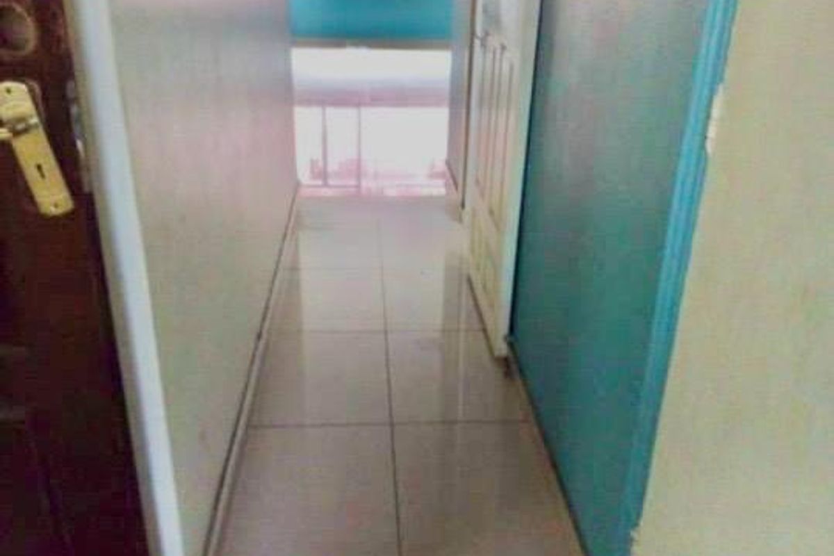 A Studio Apartment For Sale In Durban Central, Durban - Photo 3