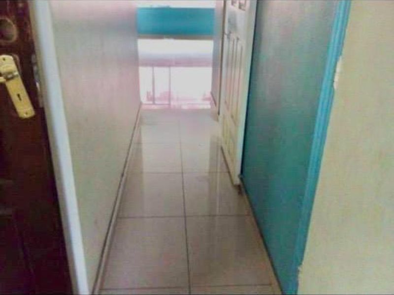 A Studio Apartment For Sale In Durban Central, Durban - Photo 3