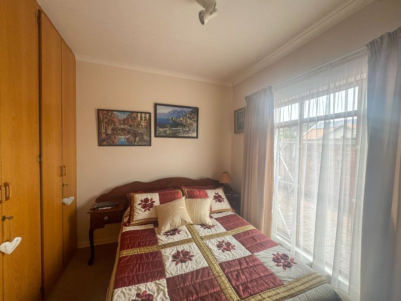 Modern Townhouse in Popular 24-Hour Security Complex - Photo 9