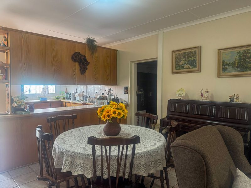 Modern Townhouse in Popular 24-Hour Security Complex - Photo 7