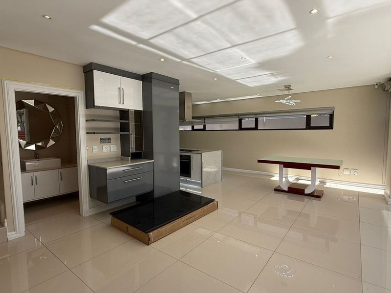 For Sale in Izinga, 3 bedroom pet friendly townhouse in secure complex. - Photo 5