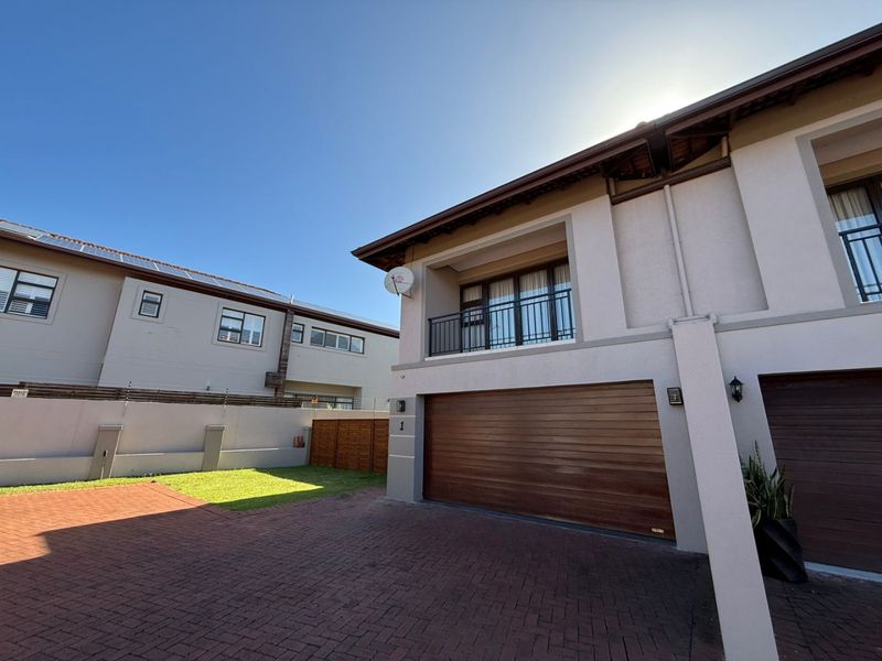 For Sale in Izinga, 3 bedroom pet friendly townhouse in secure complex. - Photo 4