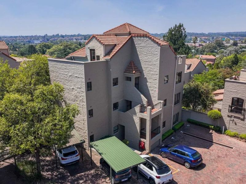 Stunning 1 bed 1bath Spacious Garden Unit- Utilities Included- A Steal! - Photo 2