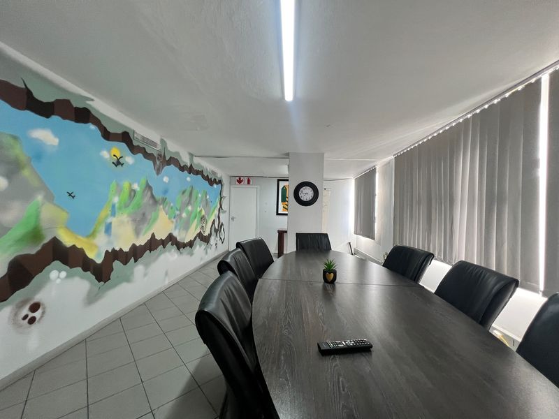 Prime 851m2 office/retail space to let in Pinetown — opposite Sanlam Centre. High visibility, easy public transport access, fibre ready, secure parking, and quick links to M13, M19 & N3. Ideal for office, retail or showroom use. - Photo 10