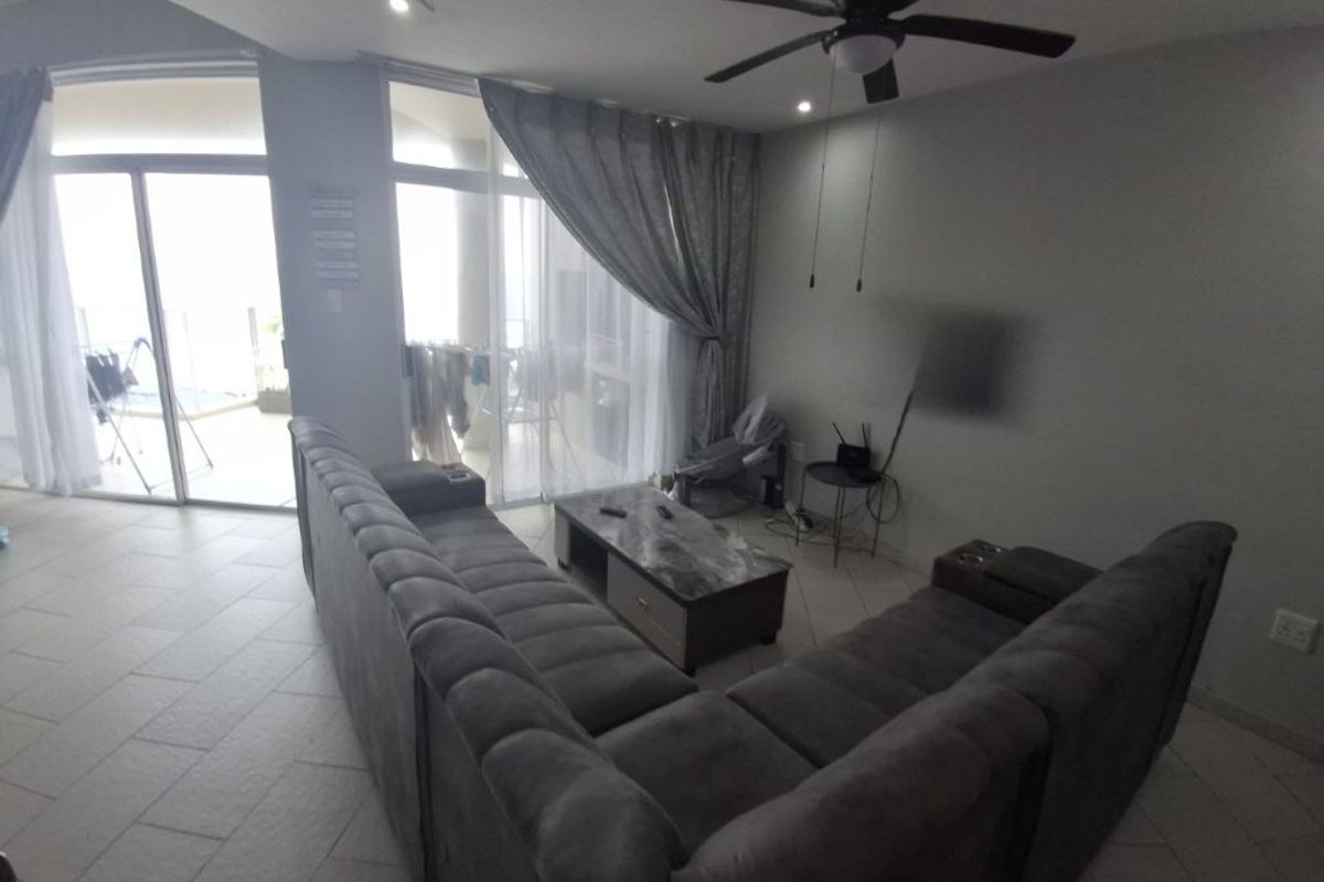 Modern 3-Bedroom Apartment with Sea Views - Photo 4