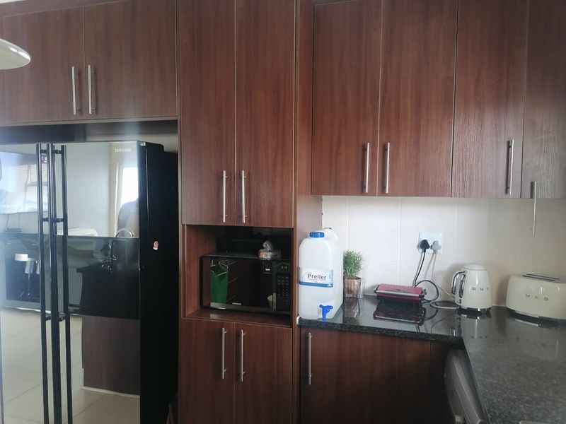 Modern. Stylish. Totally Irresistible !!! - Photo 10